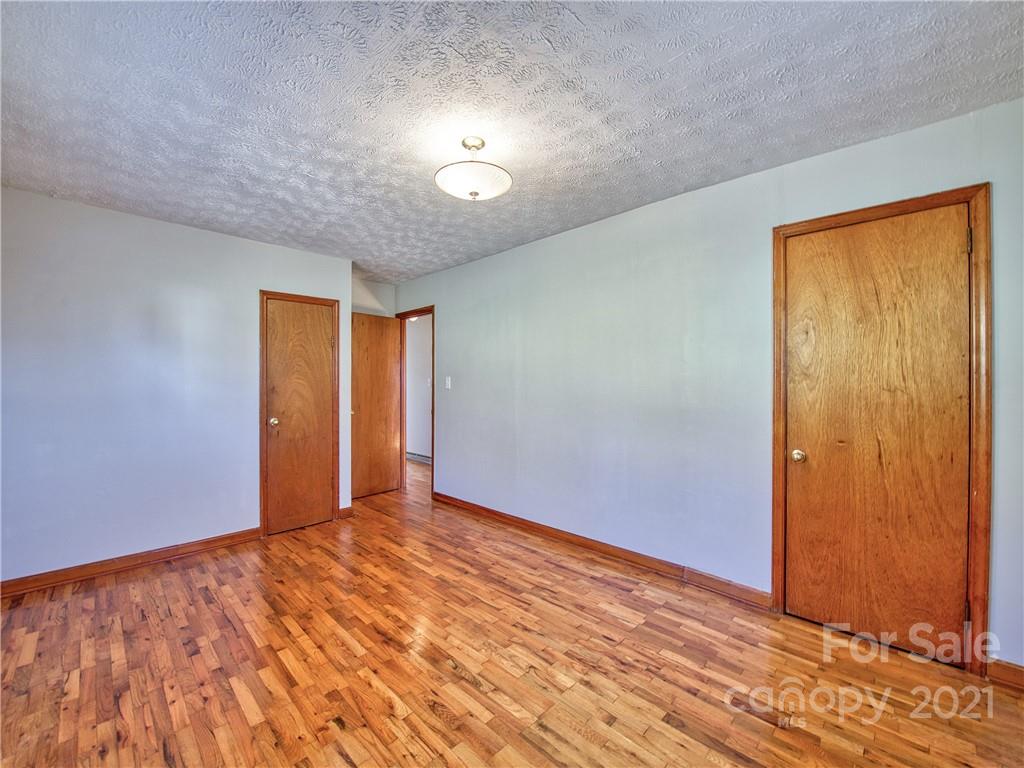 625 Ratcliff Cove Road Waynesville, NC 28786 - Photo 22 of 26 Gallery Image 22