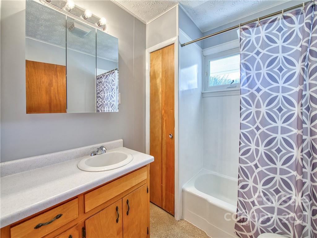625 Ratcliff Cove Road Waynesville, NC 28786 - Photo 23 of 26 Gallery Image 23