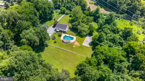 $950,000 | 320 Barneston Road, Glenmoore, PA 19343