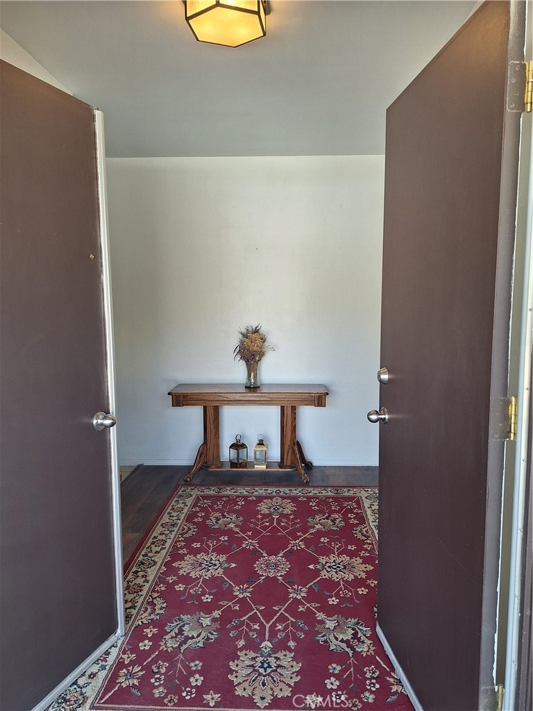 31312 Indian Oak Road Acton, CA 93510 - Photo 5 of 48 Foyer