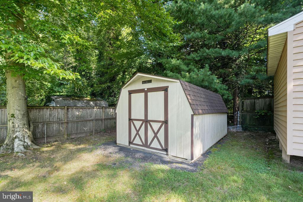 8605 Perth Lane Clinton, MD 20735 - Photo 37 of 43