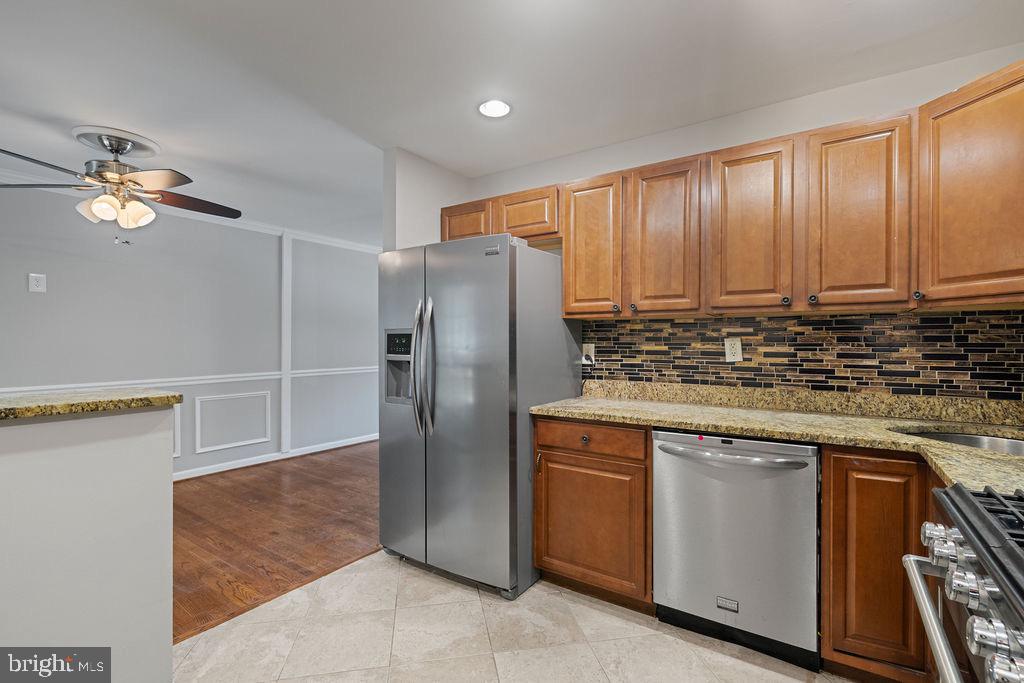 8605 Perth Lane Clinton, MD 20735 - Photo 9 of 43