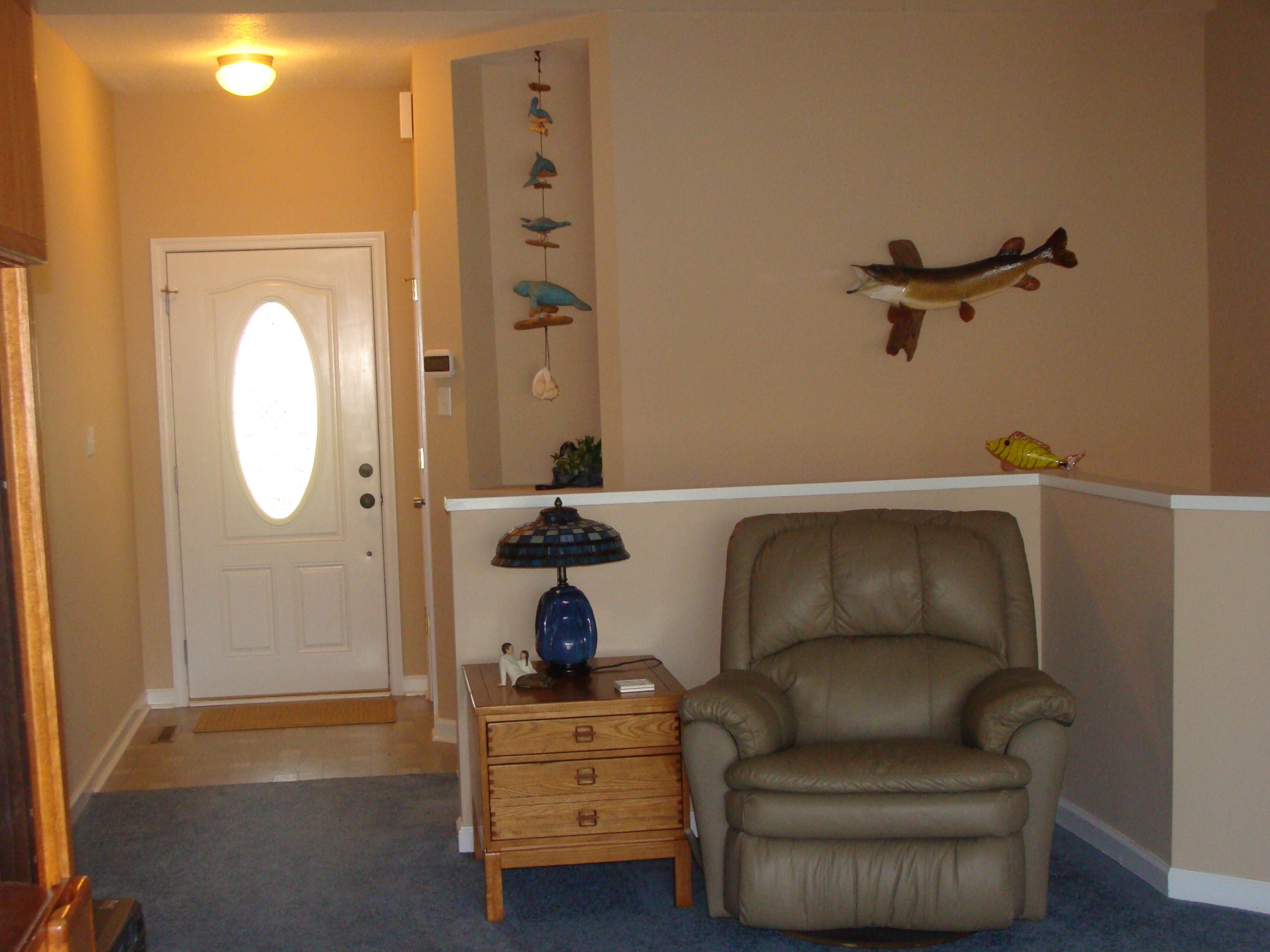 1811 Cutlass Road Moneta, VA 24121 - Photo 12 of 33 Entry Way