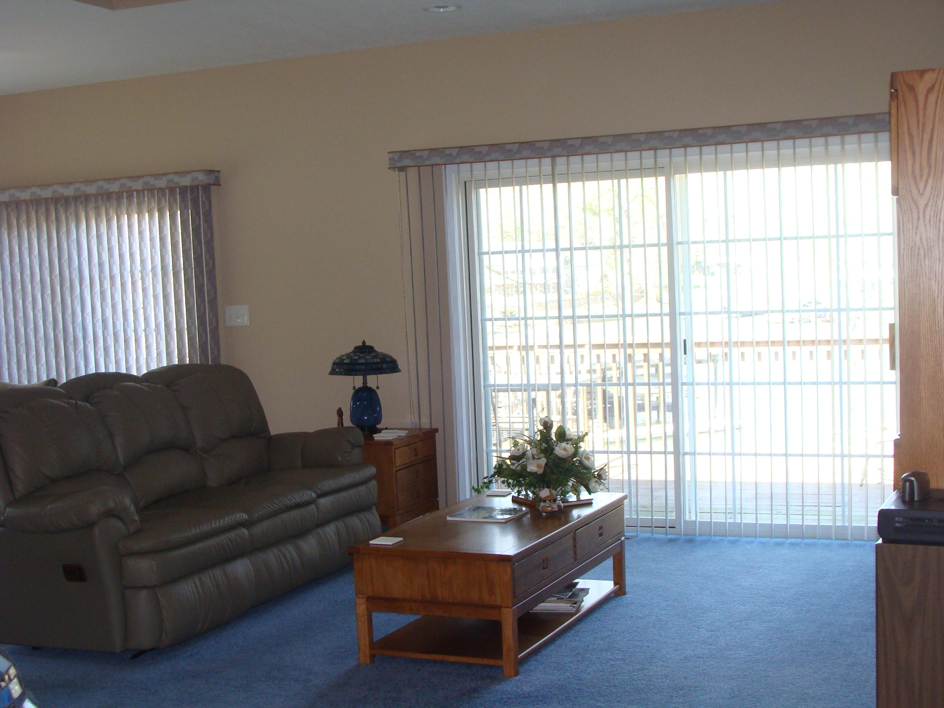1811 Cutlass Road Moneta, VA 24121 - Photo 13 of 33 Living Room