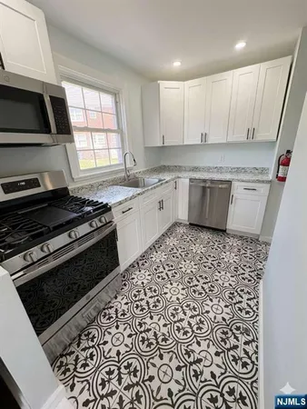 $299,900 | 293 Elmwood Avenue, Unit A, Maplewood, NJ 07040