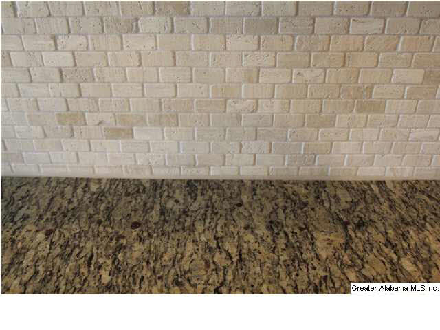 619 Round Road Alabaster, AL 35114 - Photo 8 of 32