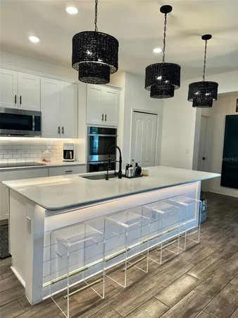 $3,200 | 3513 76th Street East, Palmetto, FL 34221