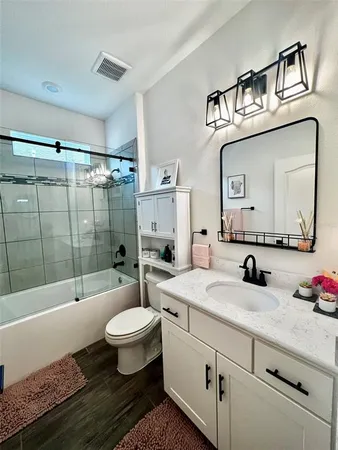 $3,200 | 3513 76th Street East, Palmetto, FL 34221