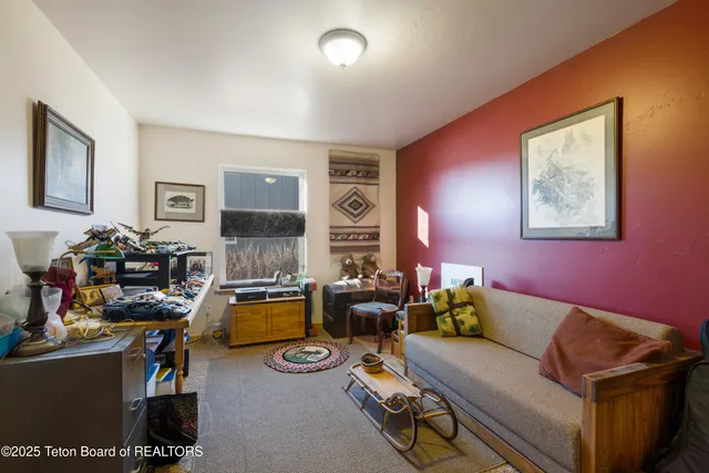 $710,000 | 330 Meadowood Street, Pinedale, WY 82941