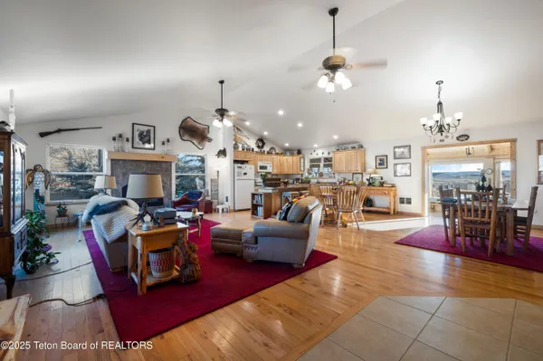 $710,000 | 330 Meadowood Street, Pinedale, WY 82941