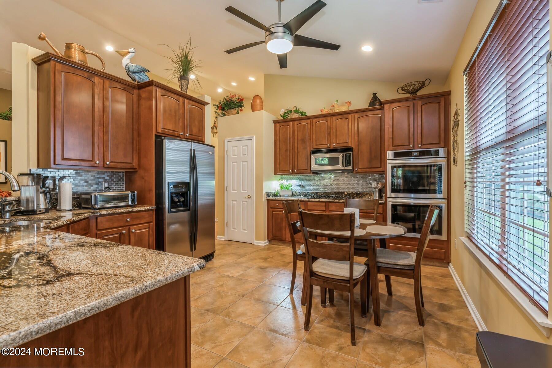 115 Gables Way Jackson, NJ 08527 - Photo 20 of 44 Kitchen