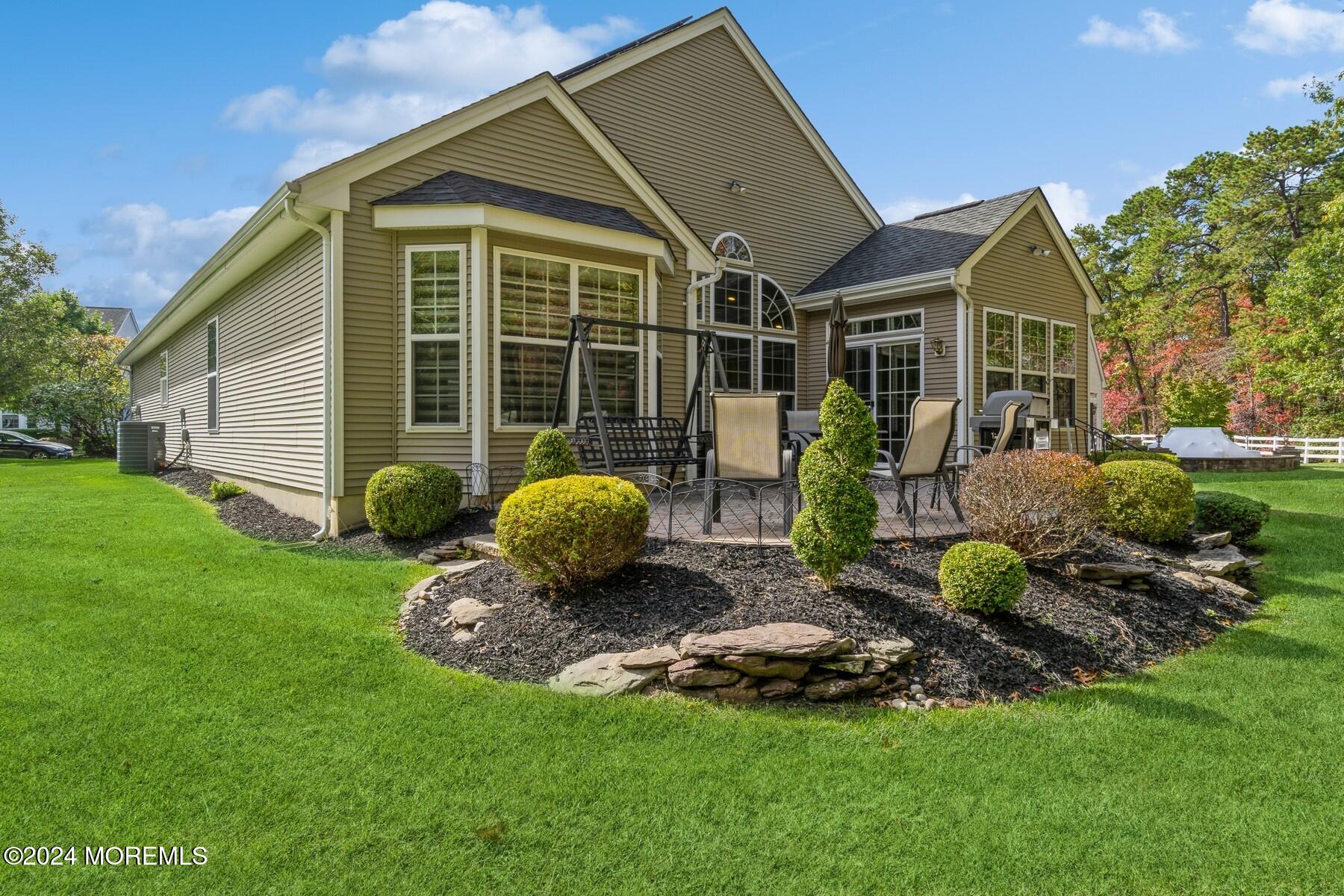 115 Gables Way Jackson, NJ 08527 - Photo 34 of 44 Back View