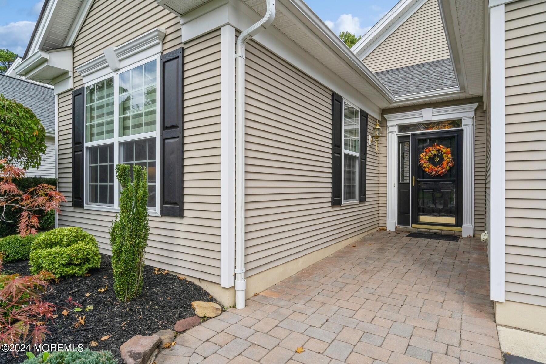 115 Gables Way Jackson, NJ 08527 - Photo 4 of 44 03_115GablesWay_2004_Custom_Resized_4344