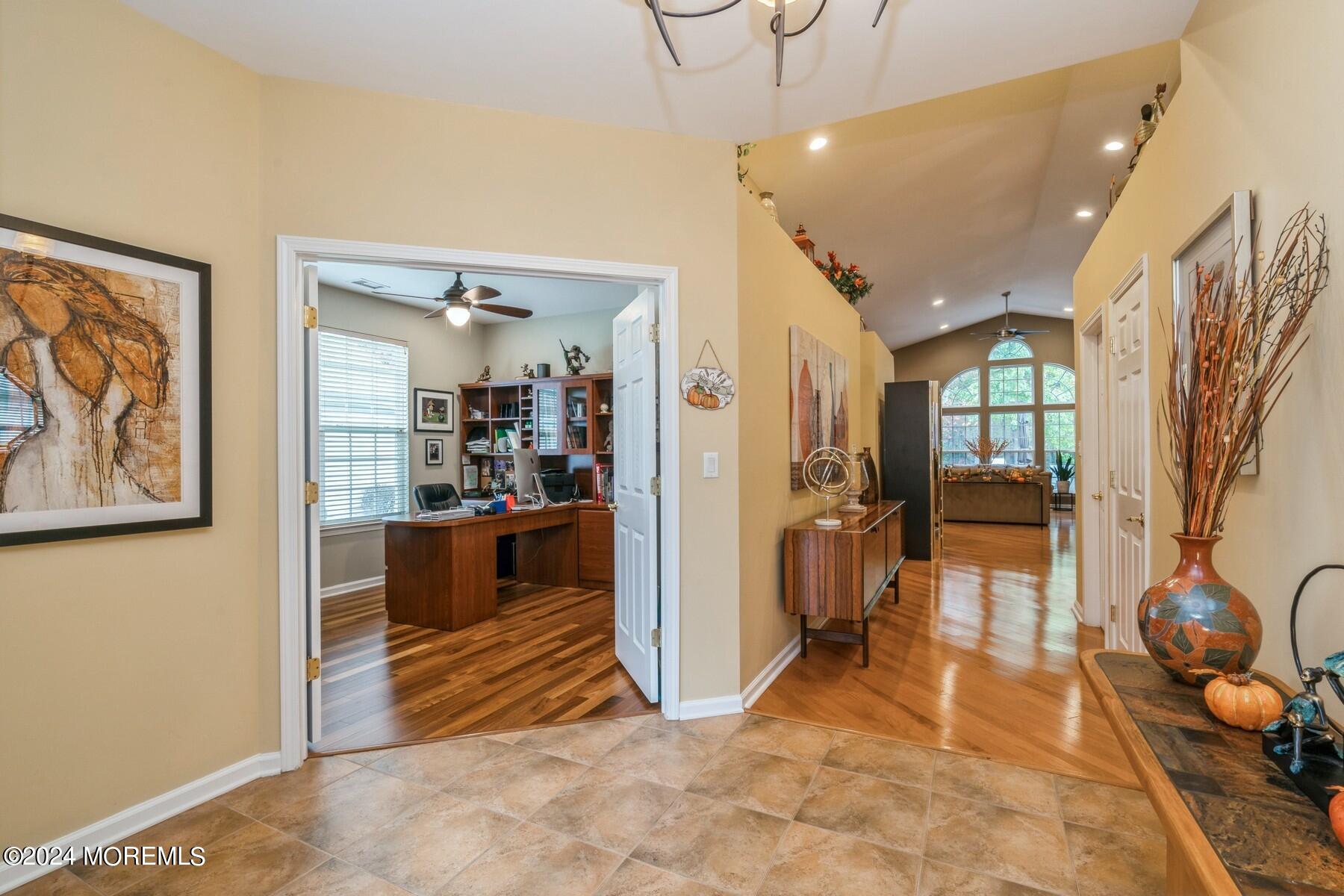 115 Gables Way Jackson, NJ 08527 - Photo 7 of 44 Entrance to Main Living Area