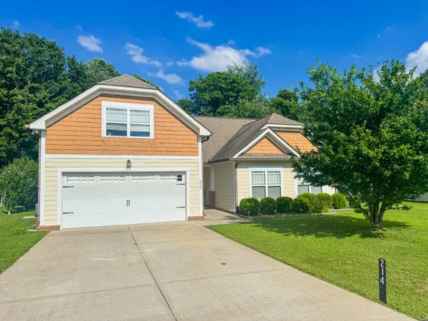 $375,000 | 214 Wyburn Place, Burns, TN 37029