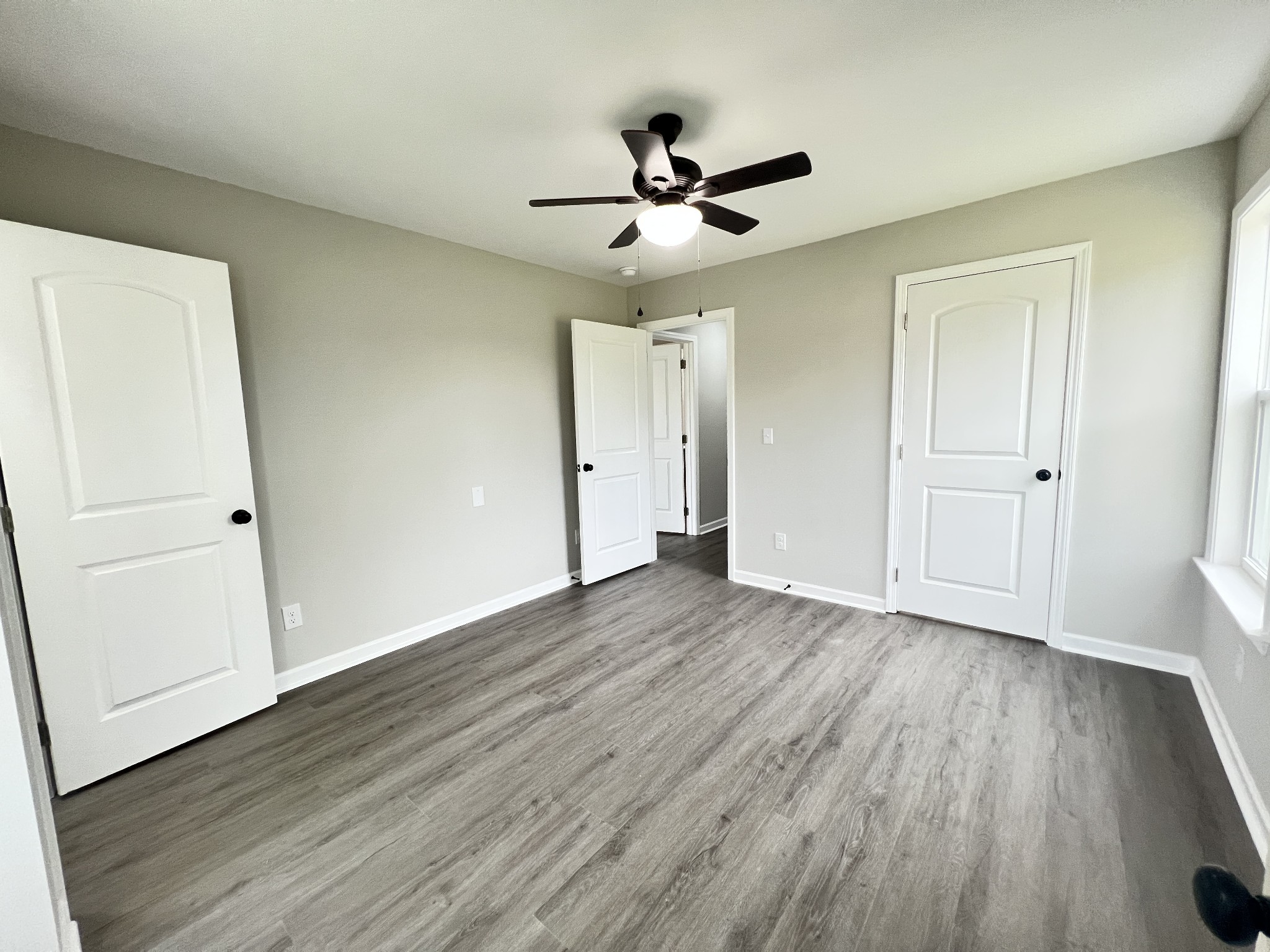 5890 Cainsville Road Lebanon, TN 37090 - Photo 30 of 59 wooden floor in an empty room with a window