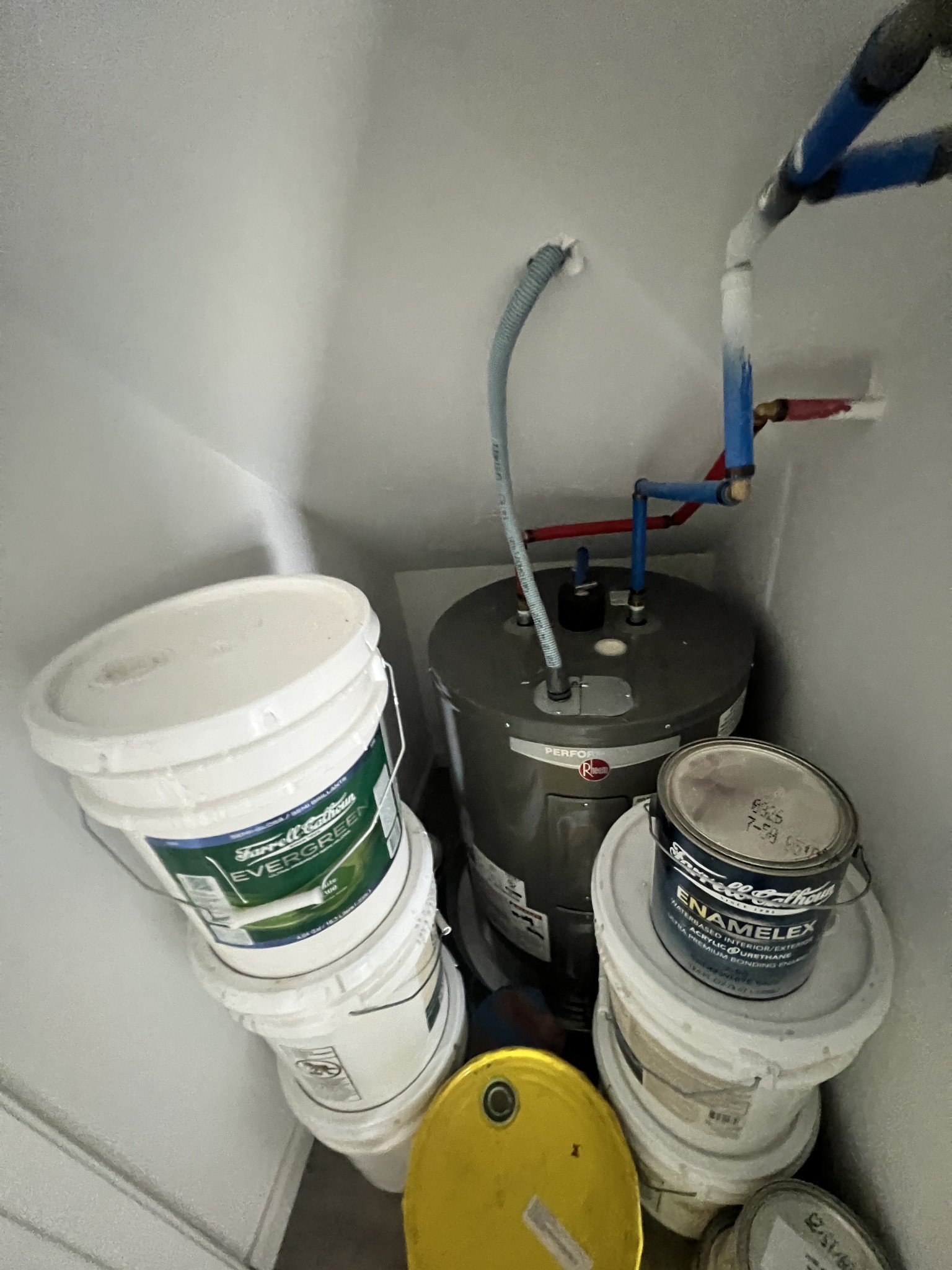 5890 Cainsville Road Lebanon, TN 37090 - Photo 34 of 59 a bathroom with a toilet and a mirror