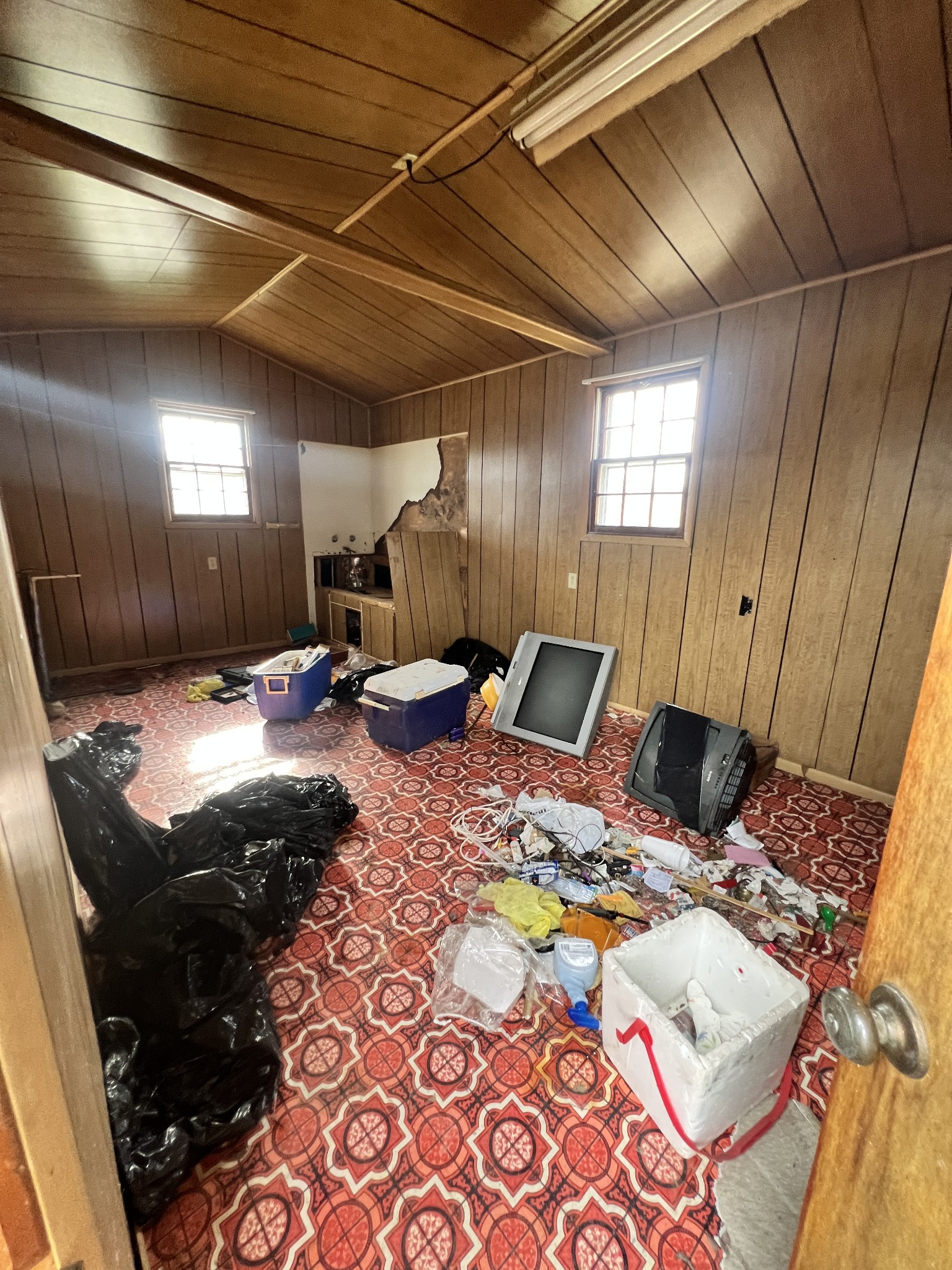 5890 Cainsville Road Lebanon, TN 37090 - Photo 55 of 59 a bed sitting in a room next to a window