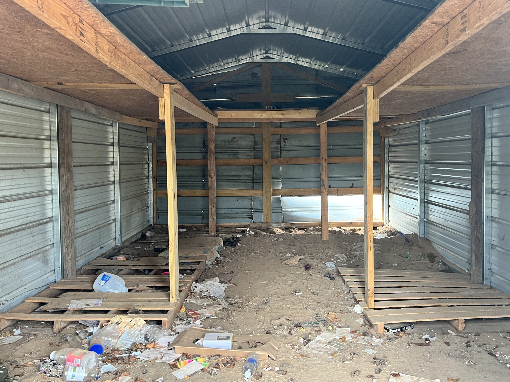 5890 Cainsville Road Lebanon, TN 37090 - Photo 58 of 59 a view of a porch with a table and chairs