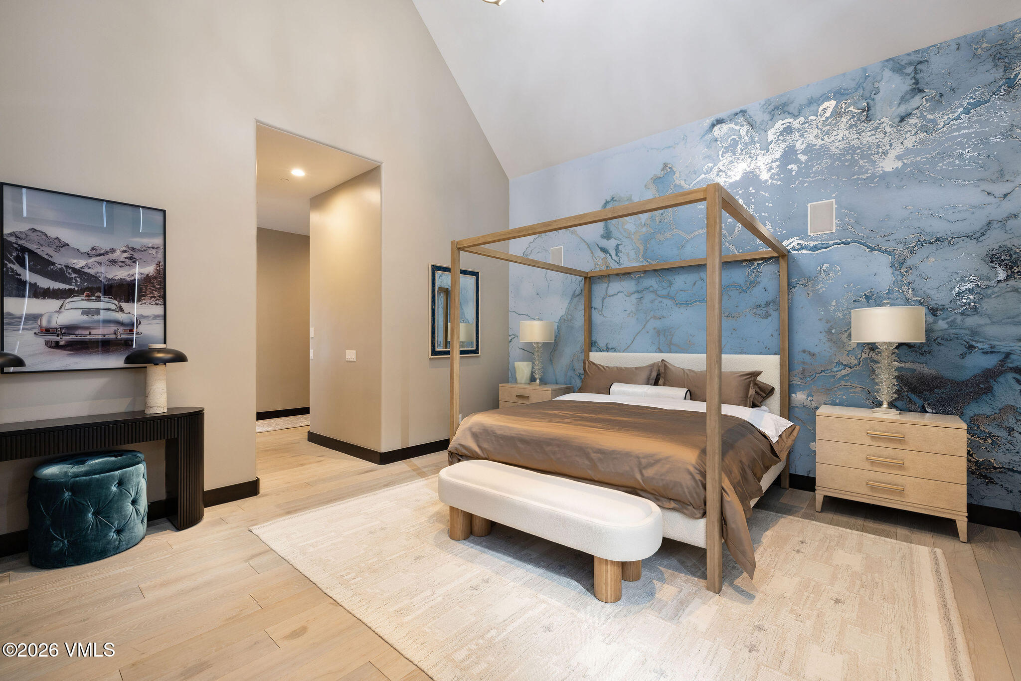 47 Woodviolet Avon, CO 81620 - Photo 12 of 24 2602_47_wood_violet_interior_primary_c