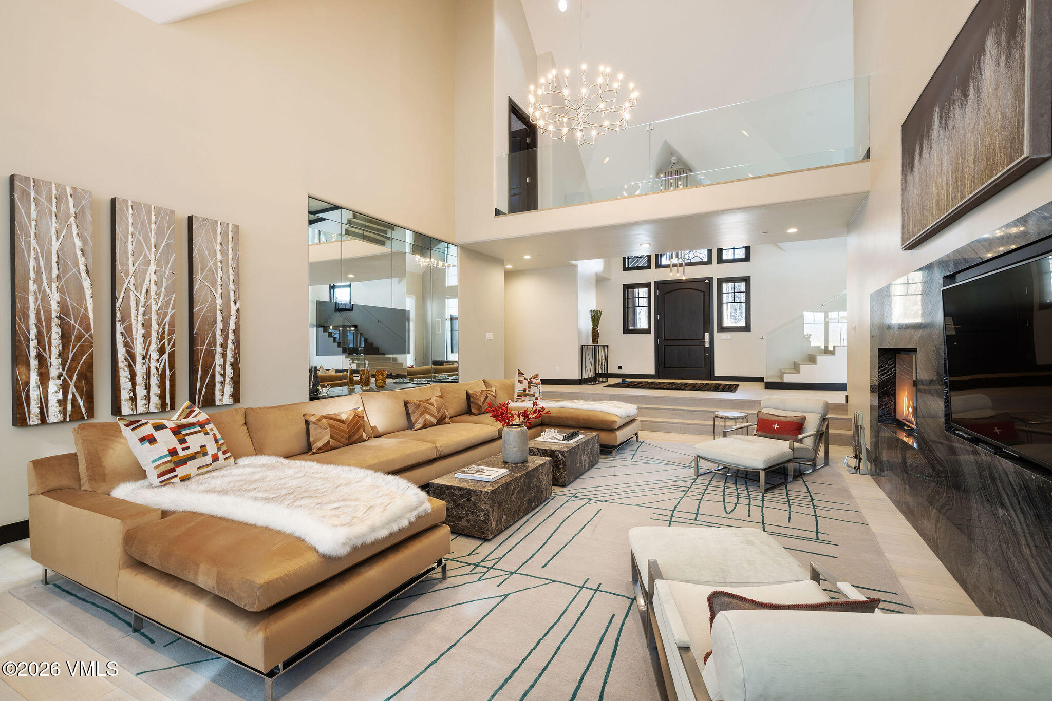 47 Woodviolet Avon, CO 81620 - Photo 2 of 24 2602_47_wood_violet_interior_great_b