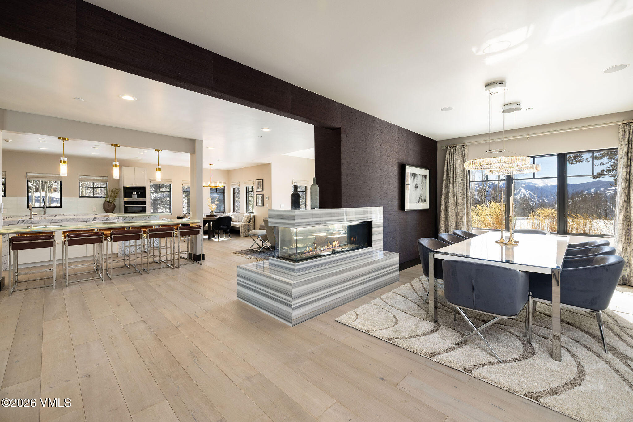 47 Woodviolet Avon, CO 81620 - Photo 4 of 24 2602_47_wood_violet_interior_dining