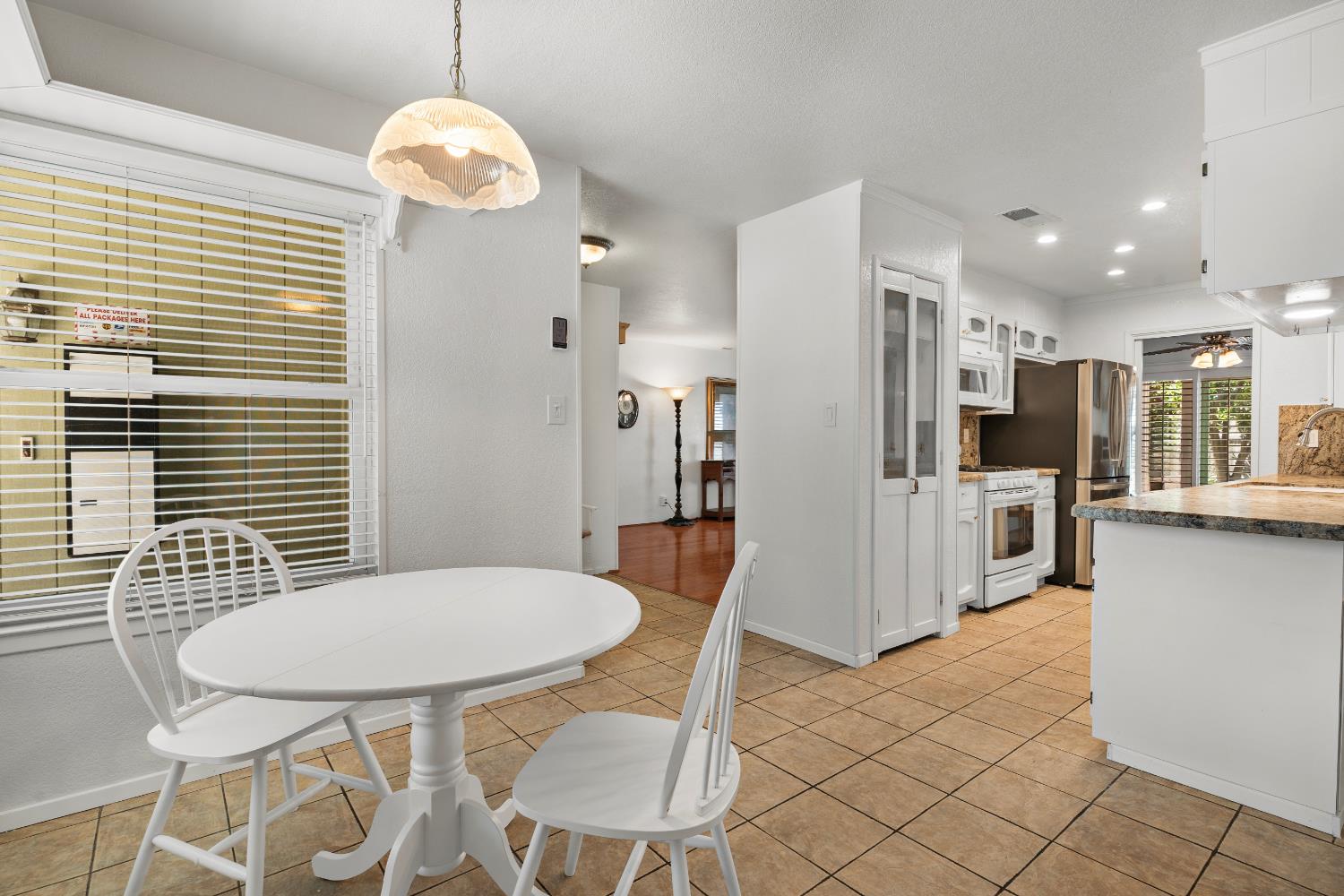 9713 Thornton Road Stockton, CA 95209 - Photo 17 of 49
