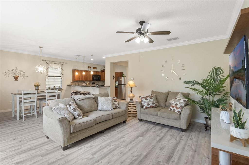 1411 Pacific Road Poinciana, FL 34759 - Photo 5 of 34