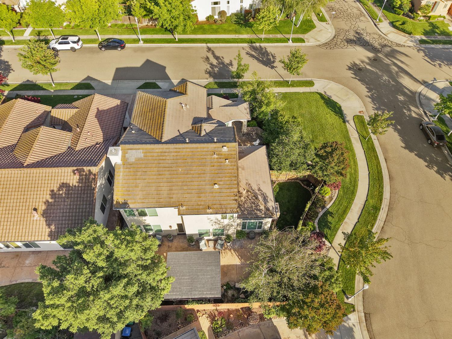 2227 Heavenly Way Lodi, CA 95242 - Photo 9 of 62