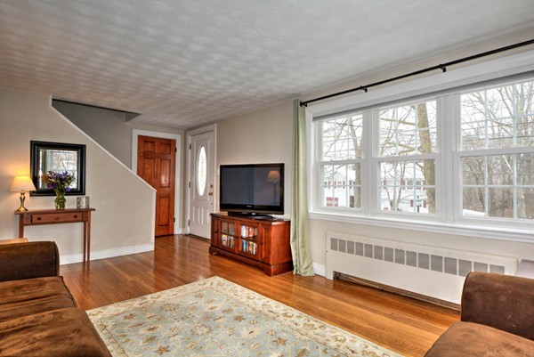 358 Concord Road Billerica, MA 01821 - Photo 8 of 27 Gallery Image 8