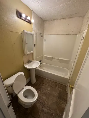 $1,050 | 4071 Grey Road, Memphis, TN 38108