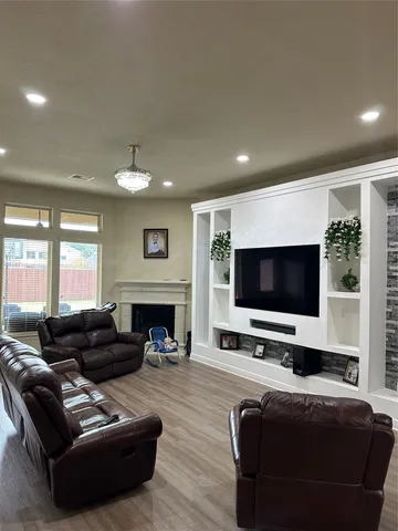 $2,300 | 18726 Bene Vista Drive, Houston, TX 77084