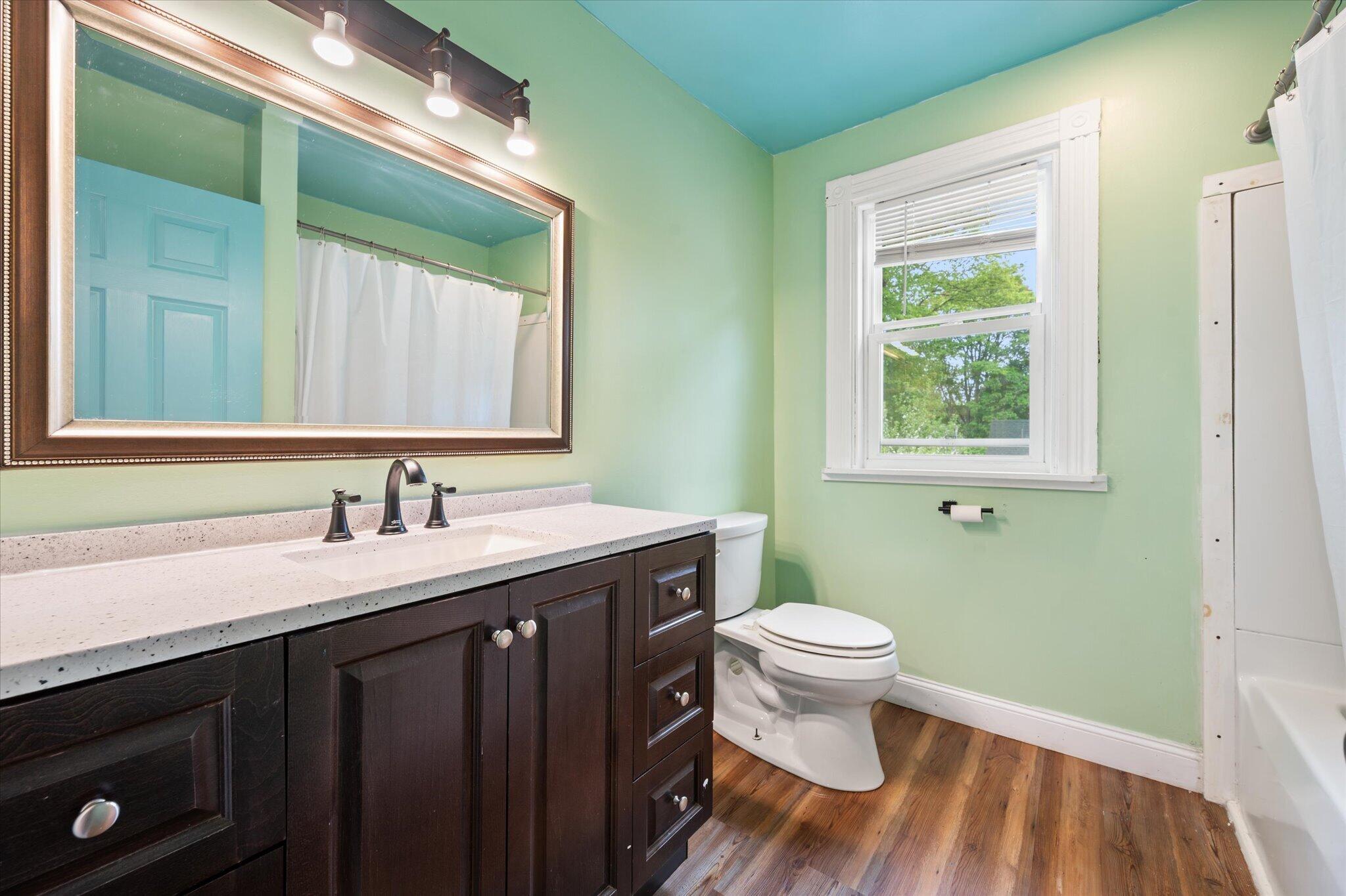 40 Fremont Street Bangor, ME 04401 - Photo 22 of 35 24-Bathroom