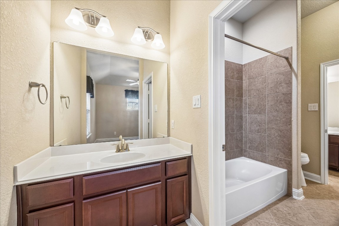 14123 Spindle Arbor Road Cypress, TX 77429 - Photo 32 of 45 Hollywood bath.