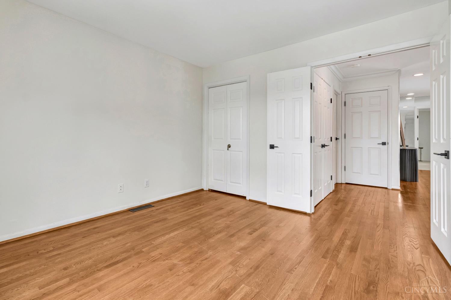 8837 Montgomery Road Cincinnati, OH 45236 - Photo 20 of 31