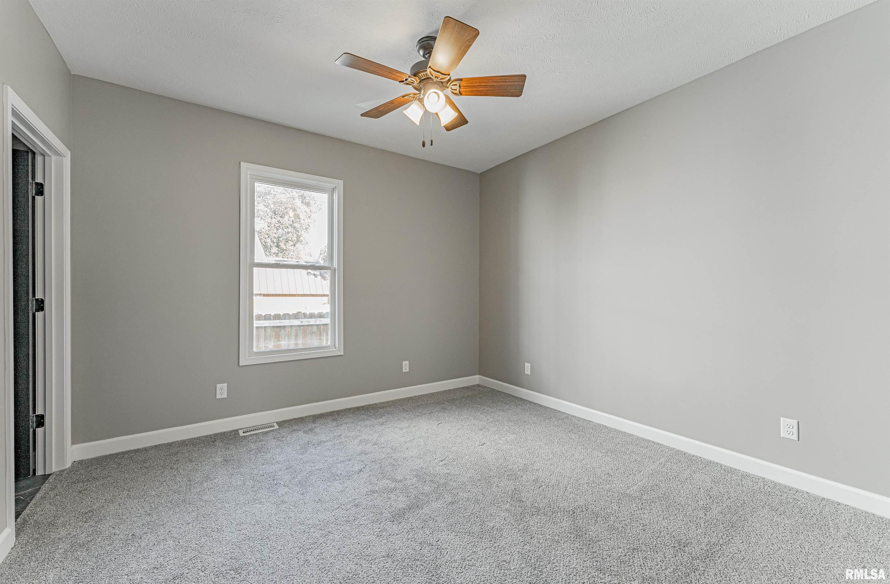 514 North Kickapoo Street Lincoln, IL 62656 - Photo 14 of 23 Gallery Image 14