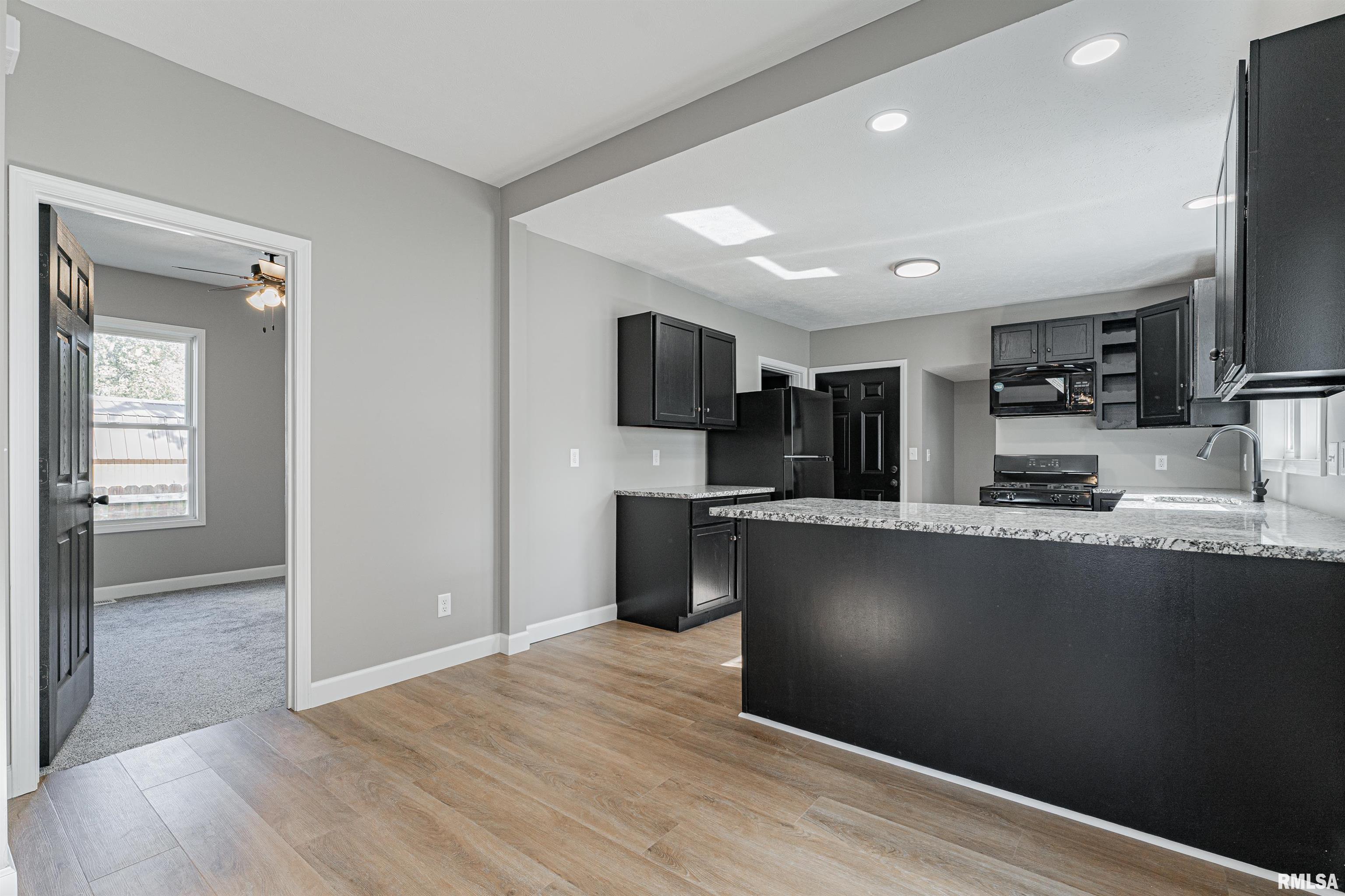 514 North Kickapoo Street Lincoln, IL 62656 - Photo 6 of 23 Gallery Image 6