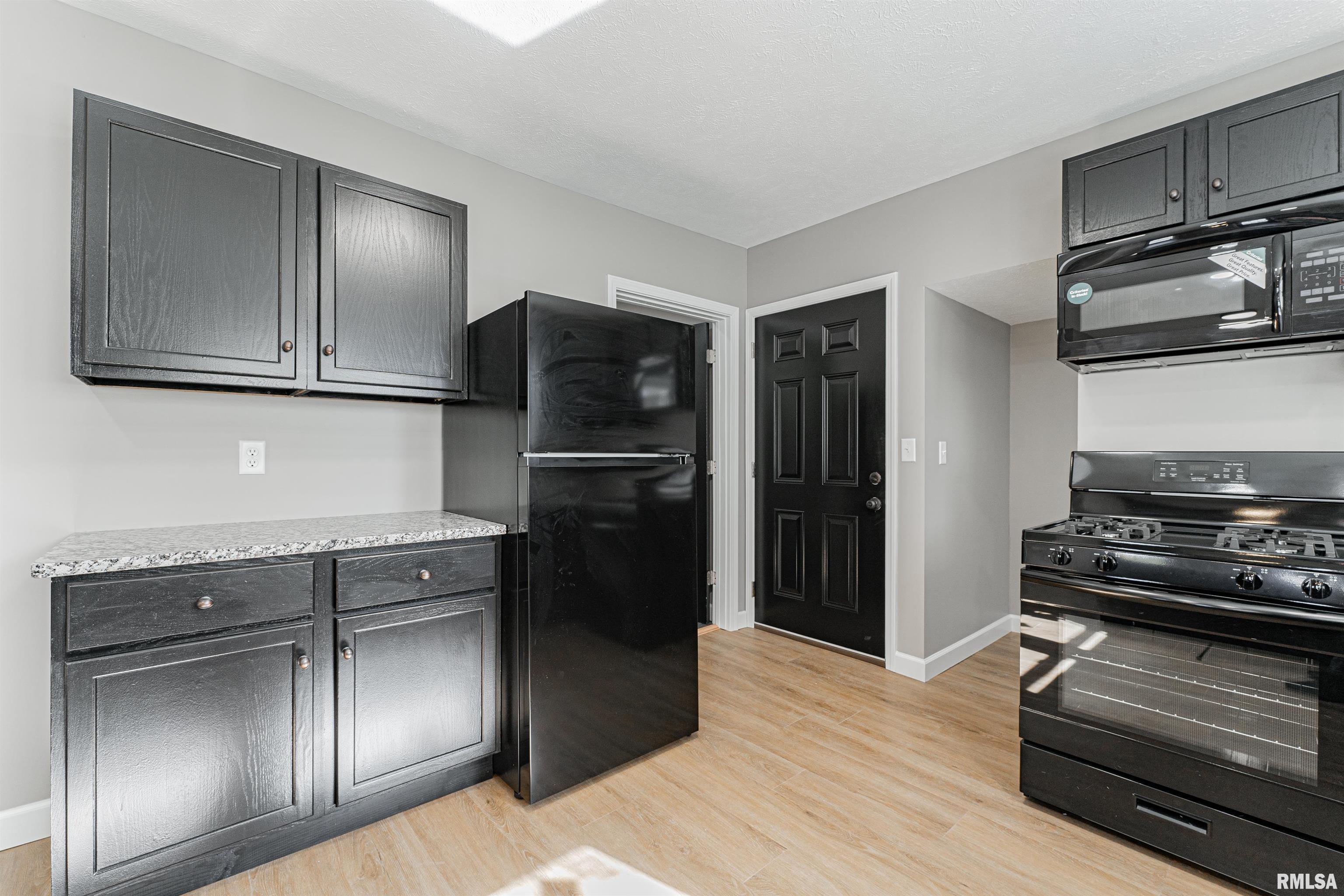 514 North Kickapoo Street Lincoln, IL 62656 - Photo 9 of 23 Gallery Image 9