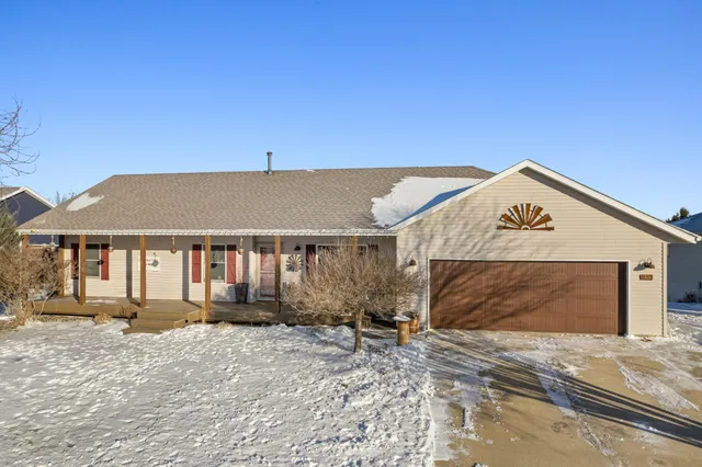 $377,000 | 35 Ashley Lane, Elgin, MN 55932