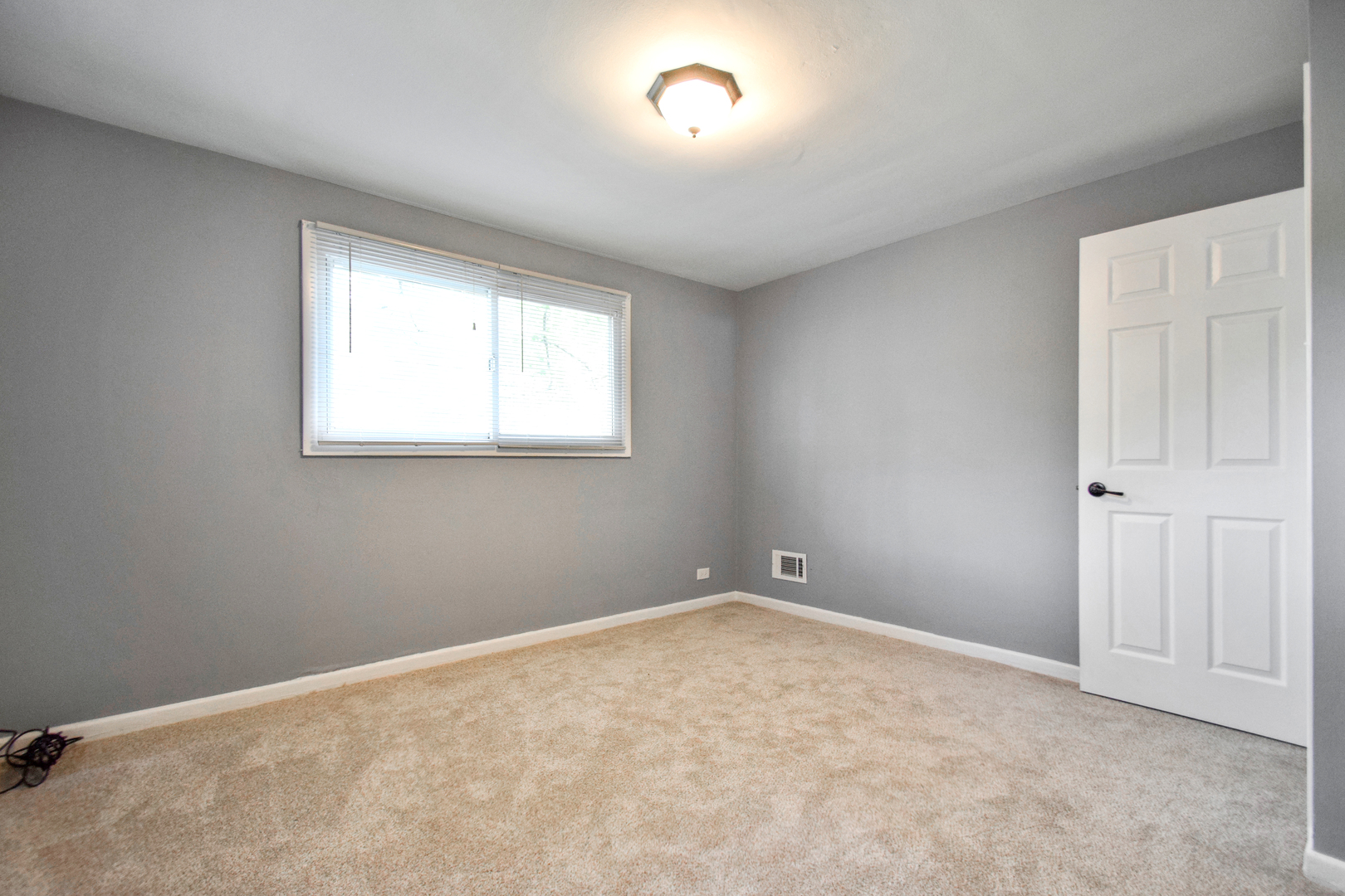 2205 Downey Road Homewood, IL 60430 - Photo 12 of 23