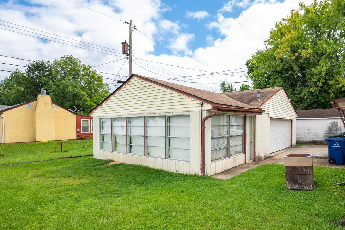 3044 Nuway Road Columbus, OH 43207 - Photo 7 of 44 Bonus Room. How will you use this space?