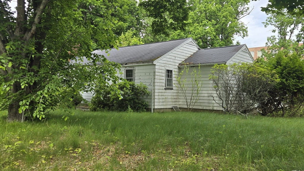 9 Benson Road Stoughton, MA 02072 - Photo 2 of 8 Gallery Image 2