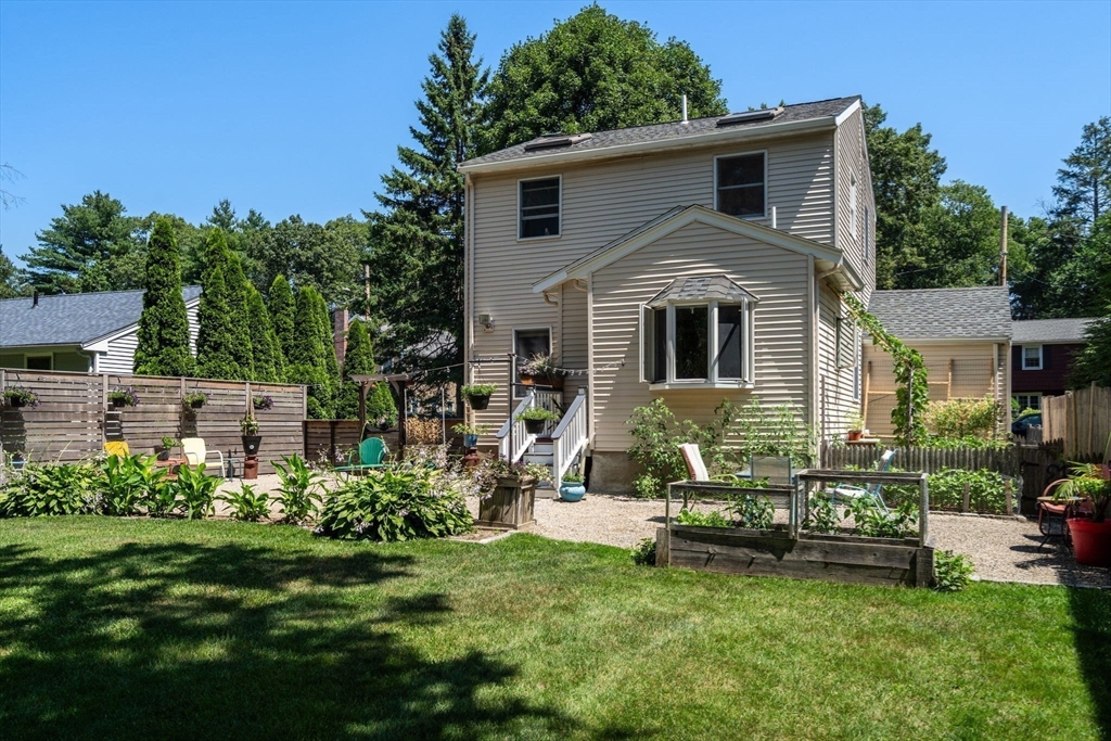 18 Lodge Road Wayland, MA 01778 - Photo 27 of 28