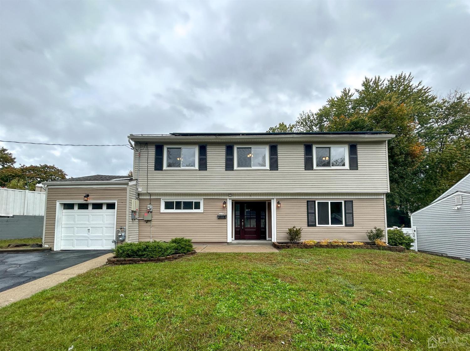 5 Andover Road Old Bridge, NJ 08857 - Photo 1 of 24 Gallery Image 1
