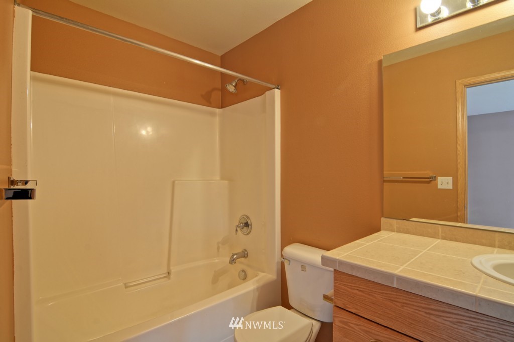 2610 194th Street Southeast Bothell, WA 98012 - Photo 14 of 21