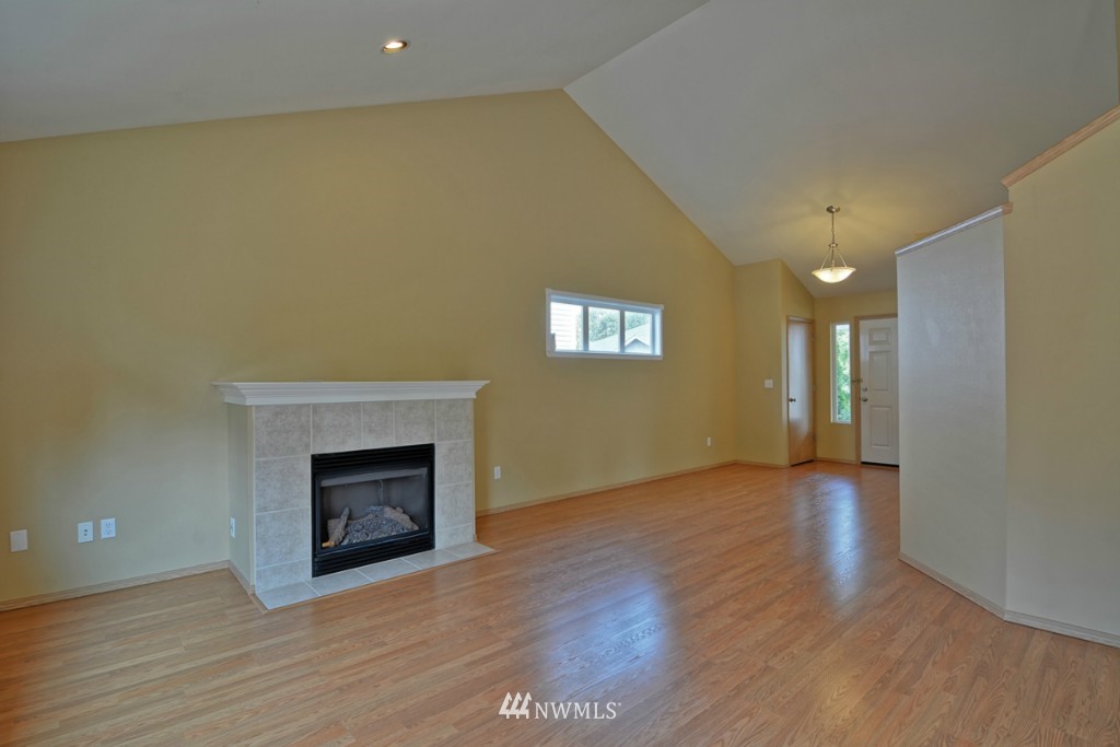 2610 194th Street Southeast Bothell, WA 98012 - Photo 3 of 21