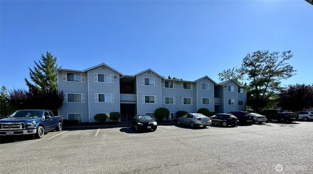 $6,000,000 | 13232 Ambaum Boulevard Southwest, Burien, WA 98146