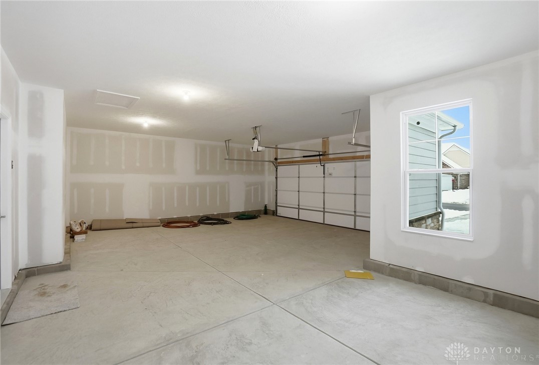 889 Reeder Circle Dayton, OH 45458 - Photo 33 of 38 Gallery Image 33