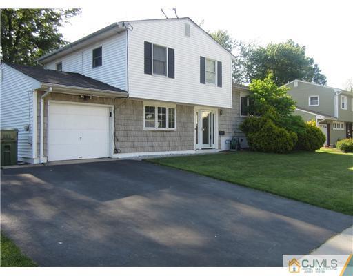 12 Mc Ginnis Road Edison, NJ 08817 - Photo 2 of 18 Gallery Image 2