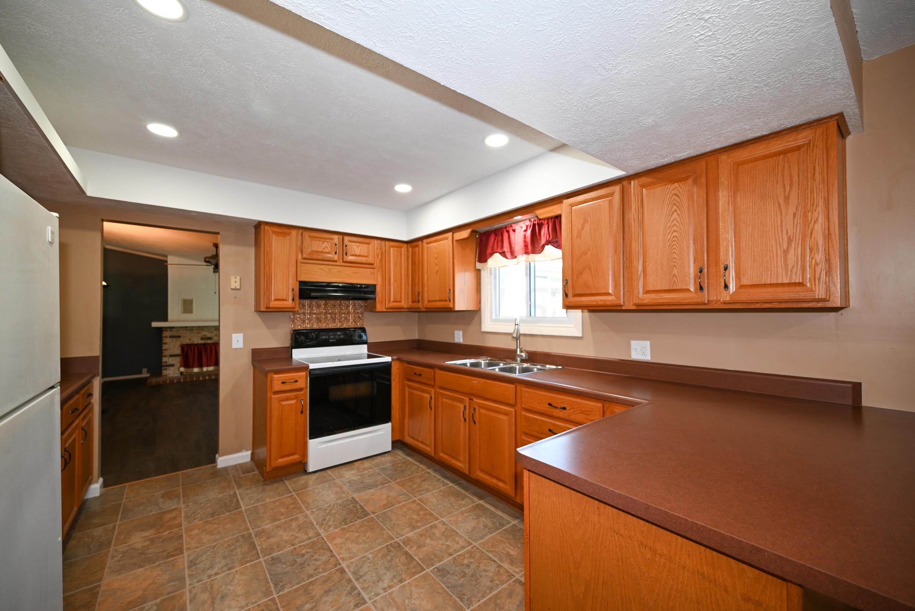 1420 Crissinger Road Marion, OH 43302 - Photo 12 of 73 14